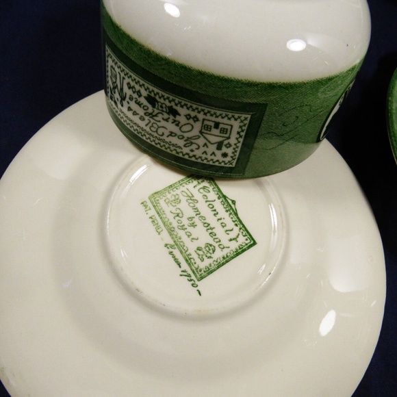 VTG by Royal China Colonial Homestead green lot of 4 tea cup & saucer sets - Picture 8 of 11